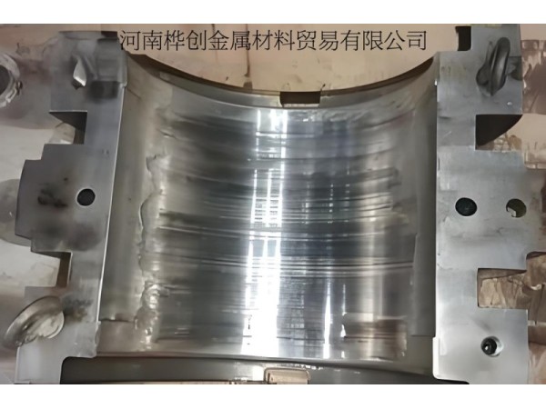 各種型號(hào)機(jī)械巴氏合金軸瓦軸套